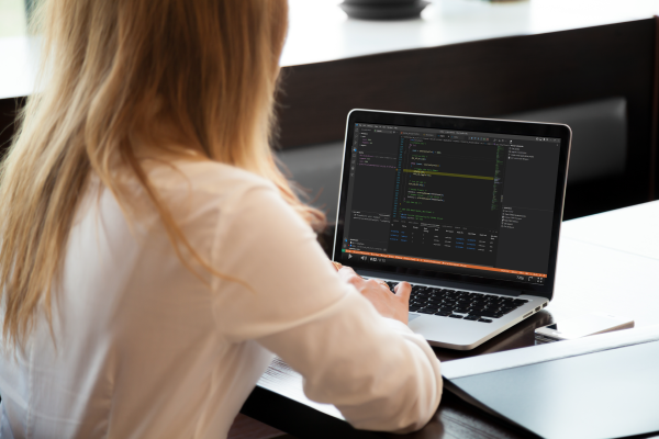7761015_Woman using PC - VS Code screenshot (1).png