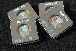 256kbit_16kbit_EPROM_SRAM_Wafer_Scale_Integration_PSD311_(3).jpg