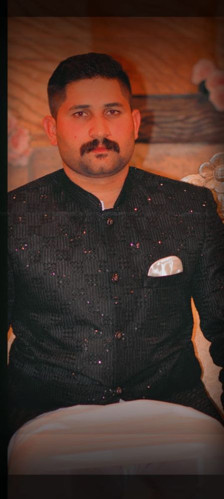 waqas1.jpg